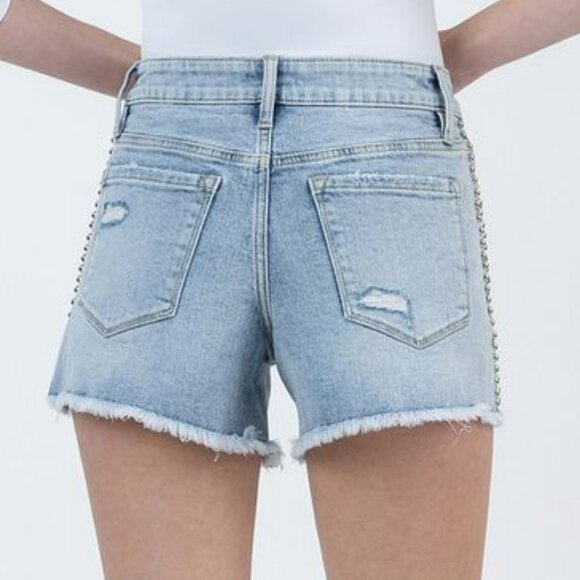 NWT Vervet Prowess Studded High Rise Denim Shorts with Frayed Hem - Picture 3 of 5